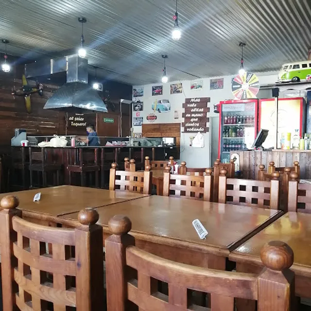 AJIJOLE TACOS & WINGS