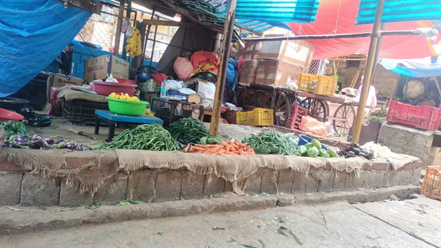 HAL Market wholesale vegetables
