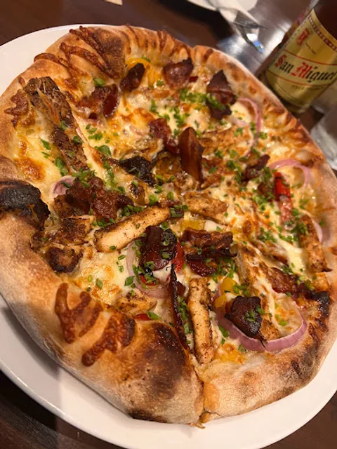 California Pizza Kitchen - Festival Mall