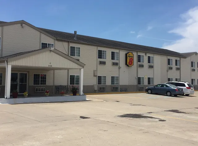 Super 8 by Wyndham Sweet Springs