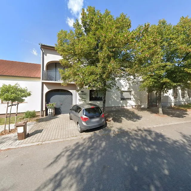 Gästehaus & Heuriger Klinger-Tongisch