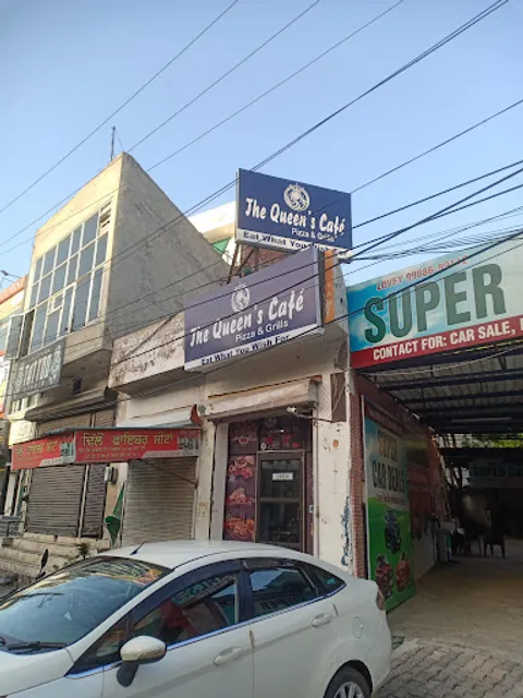 The Queen's cafe and restaurant