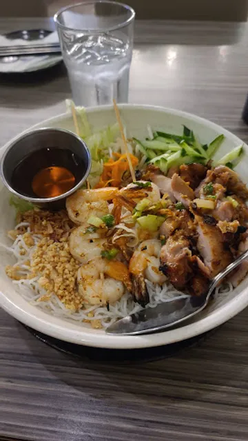 Basil Leaf Asian Fusion Restaurant - Glenmore