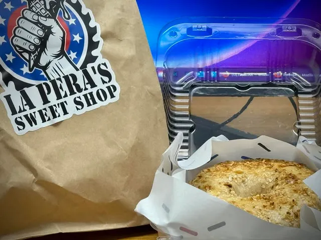 La Pera’s Sweet Shop