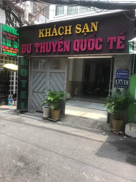 Khách Sạn Du Thuyền Quốc Tế