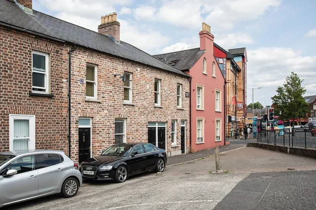 Malone Place Apartment