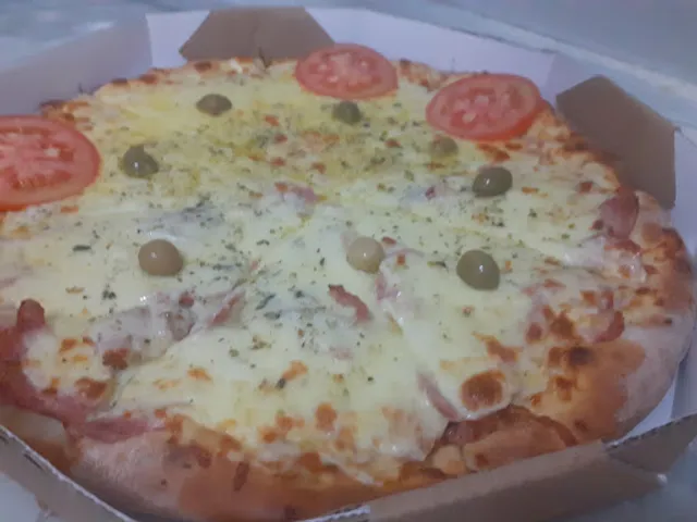 Pizzaria e Esfiharia Tradição