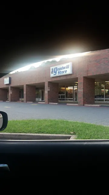 Broadmoor Shopping Center