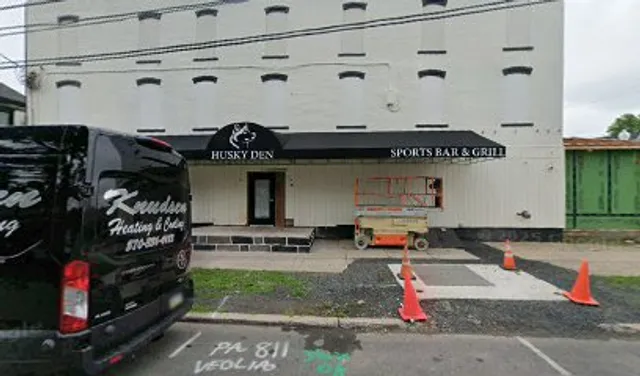 The Husky Den Bar & Grill