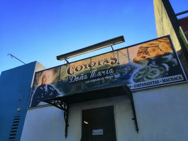 Coyotas Doña María