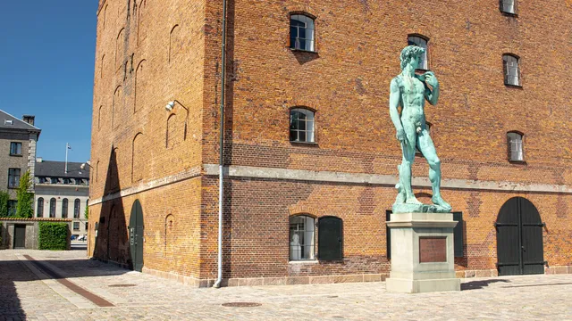 Royal Cast Collection