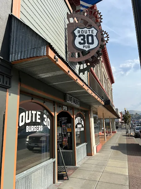 Route 30 Burgers, Bottles & Brews