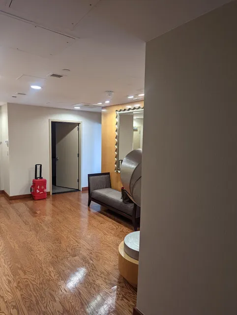 New York Marriott at the Brooklyn Bridge Parking Garage