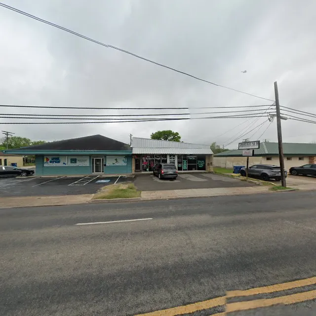 The Rhinestone Pineapple Boutique