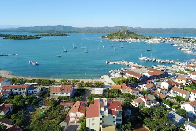 Apartments and rooms Stella Adriatica