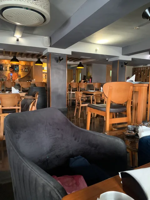 El Tenedor Restaurant