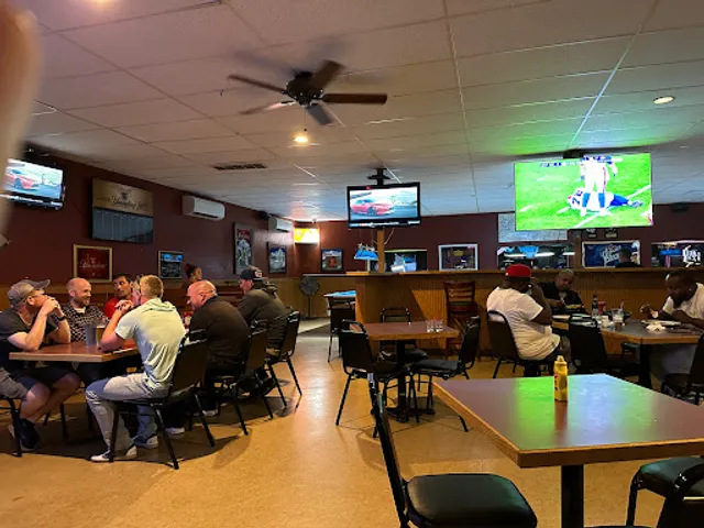 Uncle Joe's Grill & Sports Bar