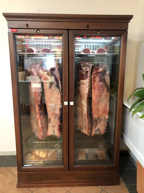 Rooms And Restaurant Ive