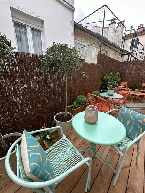 Hôtel Résidence À la Butte aux Cailles