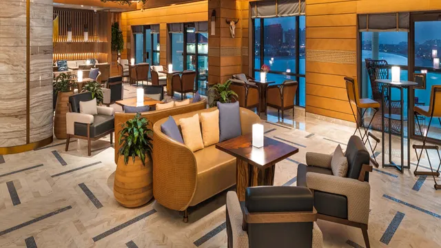 Raia Rooftop Bar & Lounge