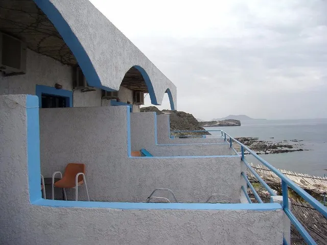 Pavlos' Place - Triopetra Beach