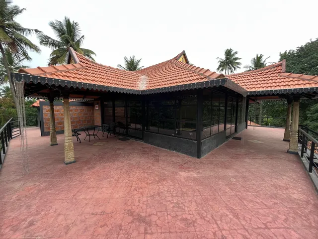 Deco Farm Village, Near Isha Yoga - An Ecorganic Boutique Farmstay,