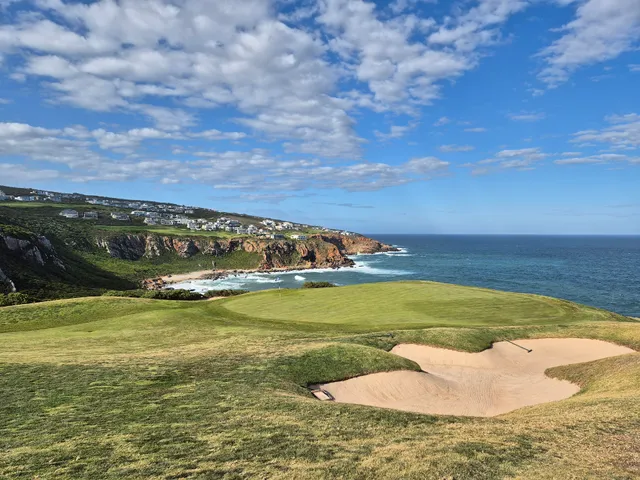 Pinnacle Point Beach & Golf Resort