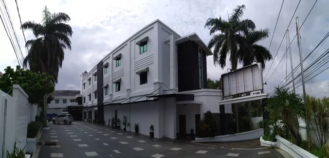 Feodora Airport Hotel