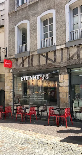 ETIENNE Coffee & Shop Vannes