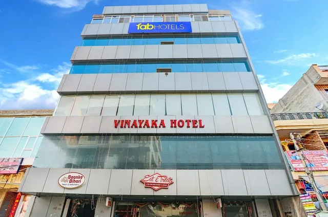 Vinayaka Hotel & Banquet