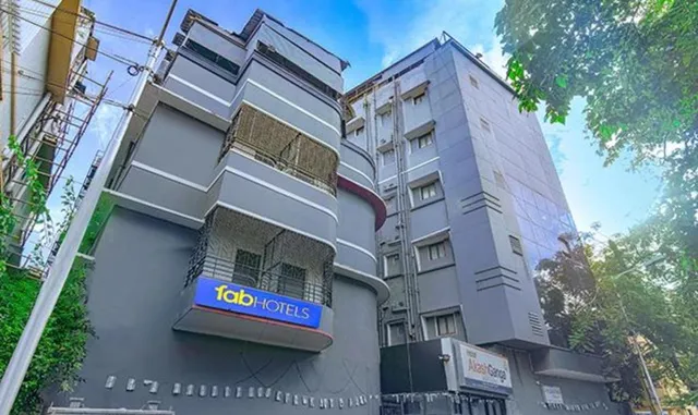 FabHotel Akash Ganga
