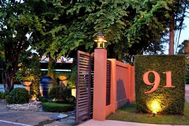 OASIS91 Resort & Restaurant