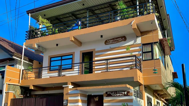 Arce's Transient House