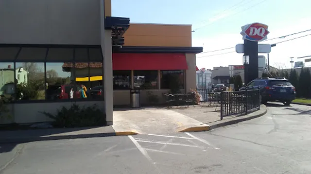 Dairy Queen Grill & Chill