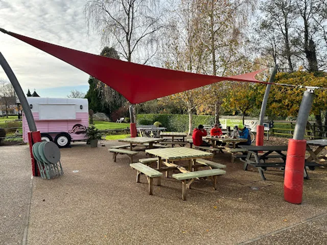 Hollie Berrie Tea Room