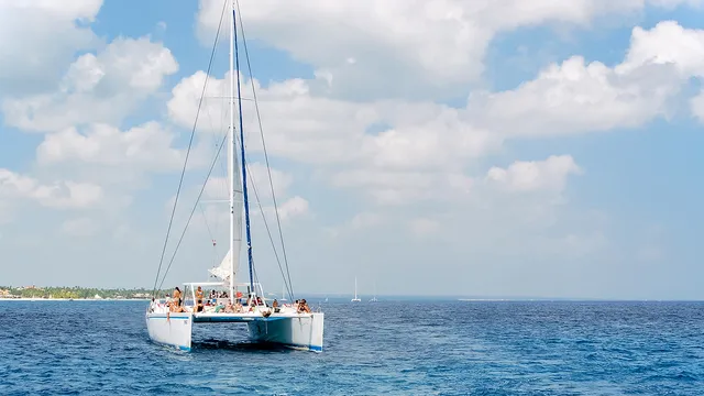 Miss Naples Catamaran