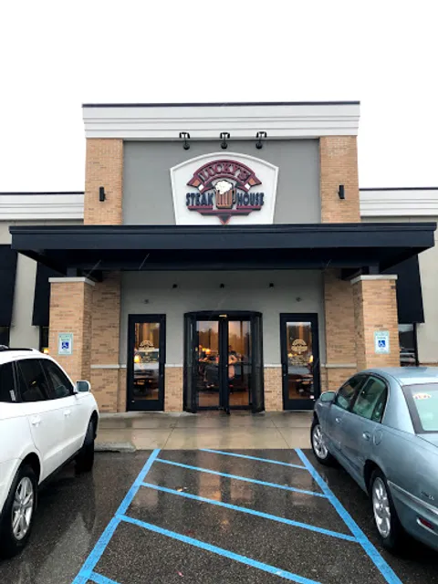 Lucky's Steakhouse