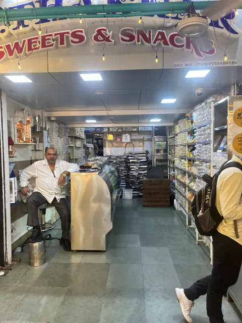 J. Thakkar Sweets & Fastfood