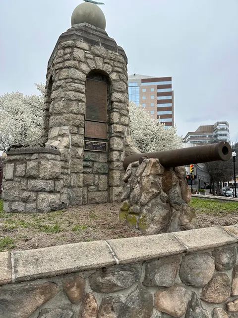 Clarendon Central Park