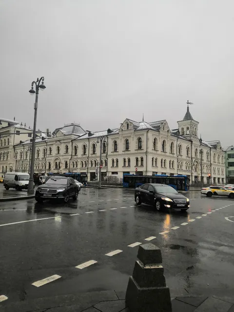 Lubyansky, Business Center