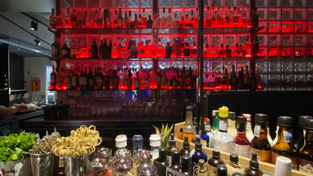 Puntosette - Cocktail Bar con Cucina