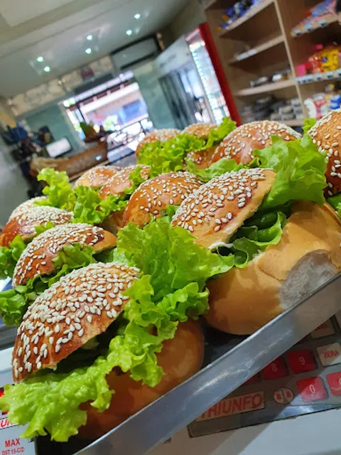 Padaria e confeitaria Junior