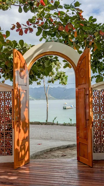 RATU Village - Luxury Apartment & Beachfront Villa Gili Air