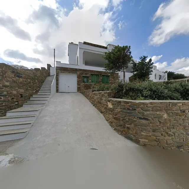 Komis’ Crown - Luxury Apartments