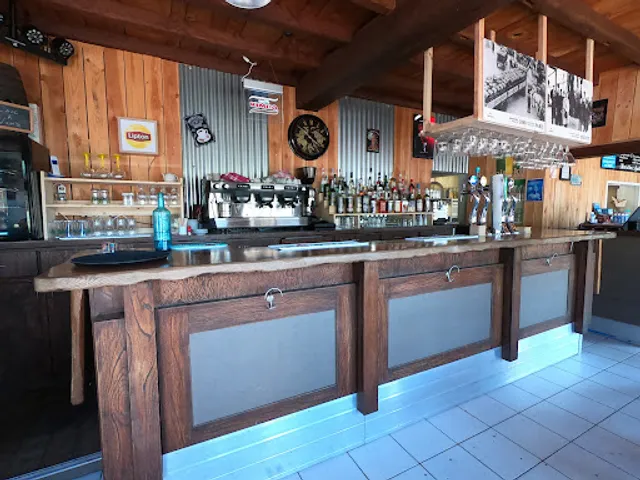 LA CABANE A SARDINES