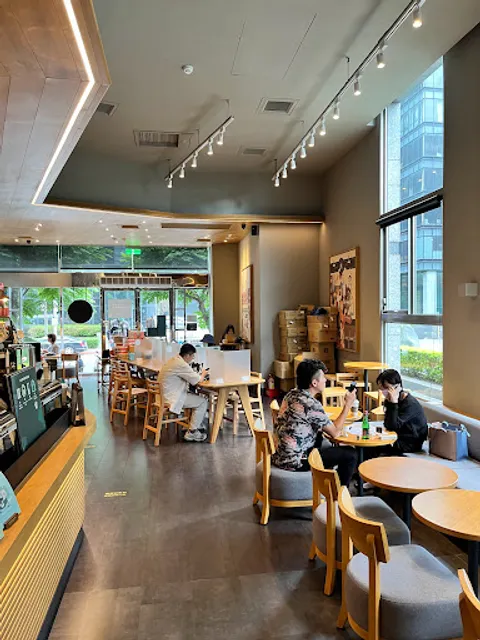 STARBUCKS Jiuzong Xinhu Shop