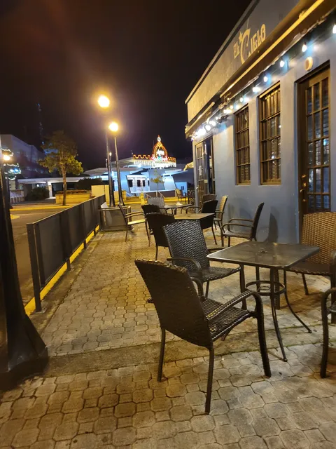 El Cielo Wine & Beers