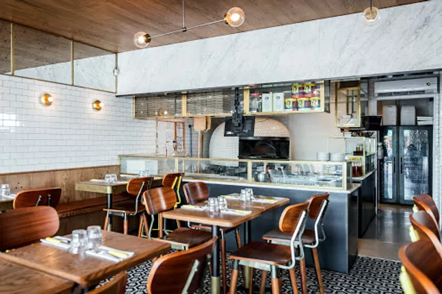 Pizzéria No 900 - Fleury, Montréal