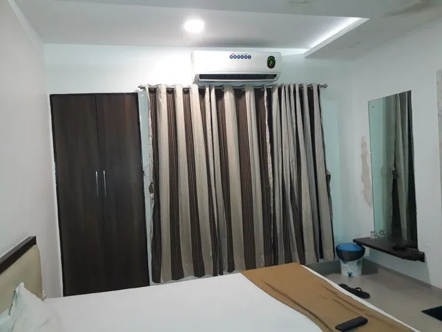 Hotel Galaxy Residency