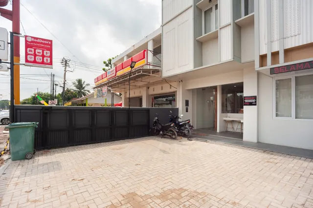 RedDoorz Plus @ Eskole ITERA Lampung.